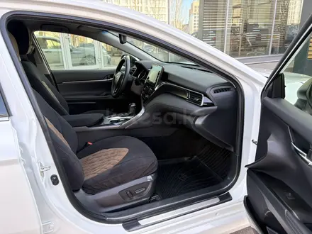 Toyota Camry Prestige 2023 года за 14 500 000 тг. в Астана – фото 6