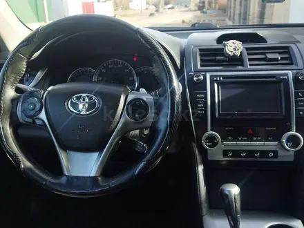 Toyota Camry 2014 года за 9 100 000 тг. в Караганда – фото 5