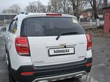 Chevrolet Captiva 2018 года за 8 000 000 тг. в Петропавловск – фото 2