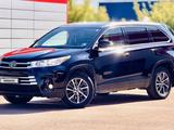 Toyota Highlander 2017 года за 15 600 000 тг. в Костанай
