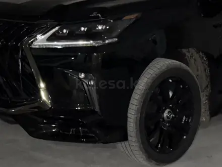 Lexus LX 570 2019 года за 59 000 000 тг. в Усть-Каменогорск