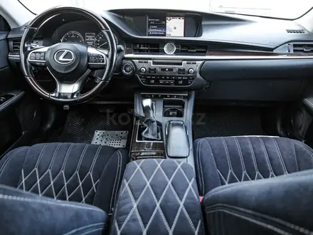 Lexus ES 250 2015 года за 14 690 000 тг. в Актау – фото 9