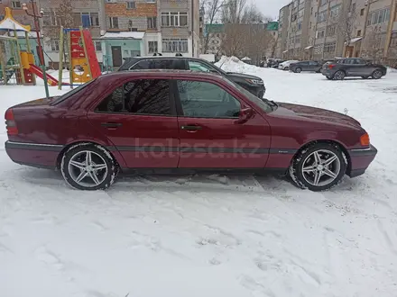 Mercedes-Benz C 180 1994 года за 1 900 000 тг. в Астана – фото 4