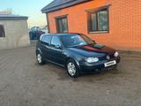 Volkswagen Golf 2002 годаүшін1 700 000 тг. в Уральск