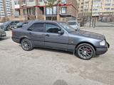 Mercedes-Benz C 200 1995 года за 3 200 000 тг. в Астана – фото 3