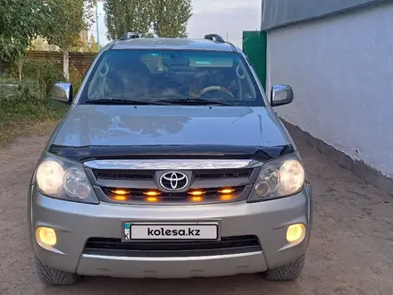 Toyota Fortuner 2006 года за 8 500 000 тг. в Аягоз – фото 2