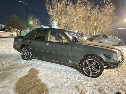 Mercedes-Benz E 300 1995 года за 2 000 000 тг. в Сатпаев – фото 4