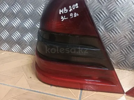 Задний Фонар на Mercedes w 202 за 25 555 тг. в Шымкент – фото 2