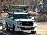 Toyota Land Cruiser 2018 года за 31 000 000 тг. в Атырау
