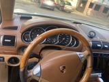 Porsche Cayenne 2004 года за 4 500 000 тг. в Алматы – фото 2