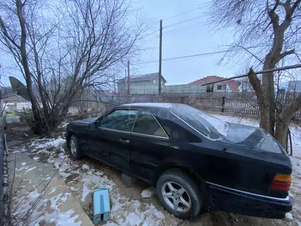 Mercedes-Benz E 230 1989 года за 2 000 000 тг. в Семей – фото 2