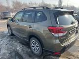 Subaru Forester 2022 года за 15 600 000 тг. в Алматы – фото 2