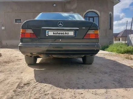 Mercedes-Benz E 200 1992 года за 850 000 тг. в Шымкент – фото 12
