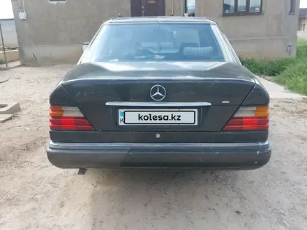 Mercedes-Benz E 200 1992 года за 850 000 тг. в Шымкент – фото 3