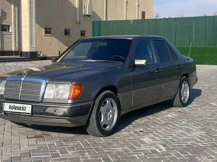 Mercedes-Benz E 220 1990 года за 2 700 000 тг. в Туркестан – фото 13