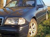 Mercedes-Benz C 220 1994 года за 1 500 000 тг. в Пресновка – фото 2