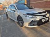 Toyota Camry 2023 годаfor19 200 000 тг. в Кызылорда