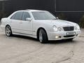 Mercedes-Benz E 320 2000 года за 7 800 000 тг. в Алматы – фото 2