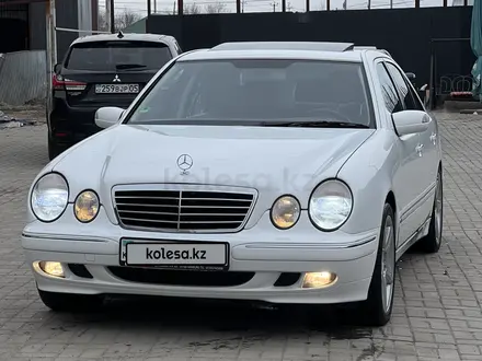 Mercedes-Benz E 320 2000 года за 7 800 000 тг. в Алматы – фото 4