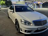 Mercedes-Benz S 65 AMG 2006 годаүшін6 500 000 тг. в Караганда