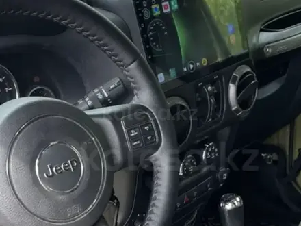 Jeep Wrangler 2014 года за 6 800 000 тг. в Актобе – фото 10