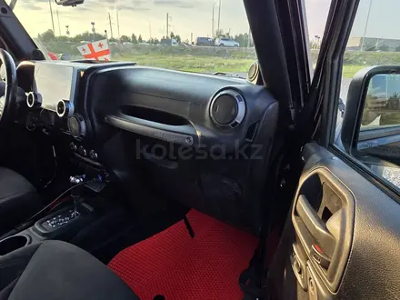 Jeep Wrangler 2014 года за 6 800 000 тг. в Актобе – фото 7