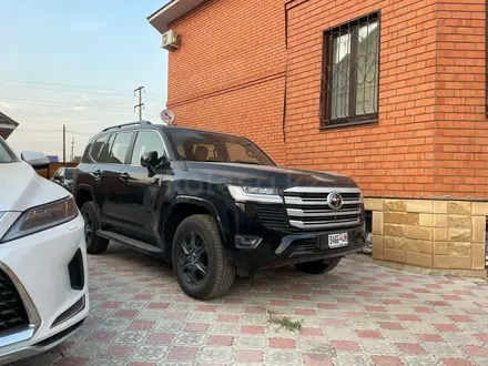 Toyota Land Cruiser 2022 года за 73 000 000 тг. в Уральск