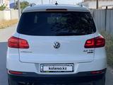 Volkswagen Tiguan 2016 годаfor8 000 000 тг. в Кульсары – фото 4