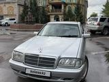 Mercedes-Benz C 180 1998 года за 2 600 000 тг. в Караганда