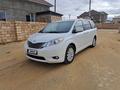 Toyota Sienna 2015 годаfor9 000 000 тг. в Актау