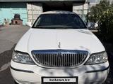 Lincoln Town Car 2004 года за 4 000 000 тг. в Караганда – фото 2