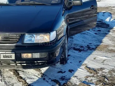 Volkswagen Passat 1994 года за 1 800 000 тг. в Щучинск – фото 7