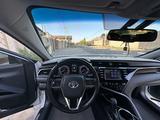 Toyota Camry 2018 годаfor13 500 000 тг. в Шымкент