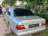 Mercedes-Benz E 300 1993 года за 10 000 тг. в Астана