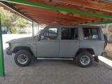 Isuzu Trooper 1990 года за 1 500 000 тг. в Тараз – фото 2