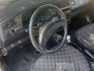 Volkswagen Golf, 1993