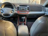 Toyota Camry 2004 годаүшін4 300 000 тг. в Жезказган – фото 5