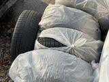 Комплект зимней резины за 60 000 тг. в Алматы