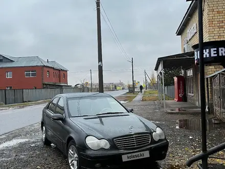 Mercedes-Benz C 180 2001 года за 2 800 000 тг. в Астана