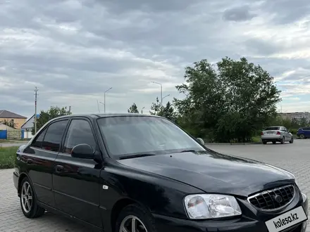 Hyundai Accent 2007 года за 1 500 000 тг. в Уральск – фото 2