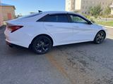 Hyundai Elantra 2023 года за 9 900 000 тг. в Астана – фото 2