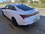 Hyundai Elantra 2023 года за 9 900 000 тг. в Астана – фото 4
