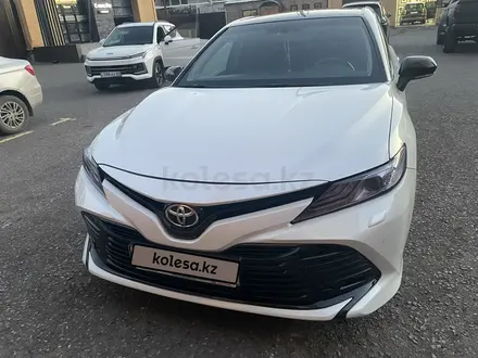 Toyota Camry 2019 года за 15 000 000 тг. в Караганда – фото 3