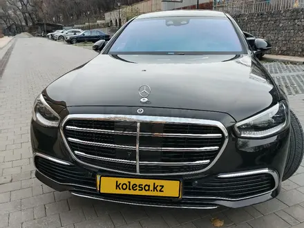 Mercedes-Benz S 580 2021 года за 74 000 000 тг. в Алматы – фото 2