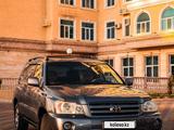 Toyota Highlander 2005 года за 6 800 000 тг. в Атырау – фото 4