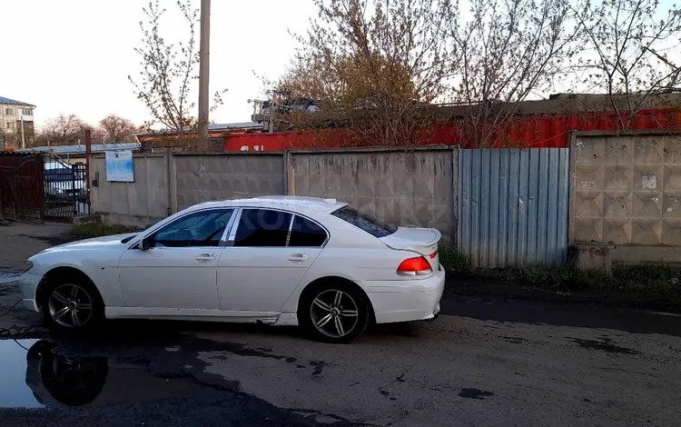 BMW 735 2004 года за 2 450 000 тг. в Астана