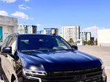 Chevrolet Suburban 2022 года за 52 000 000 тг. в Алматы – фото 2