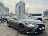 Lexus ES 250 2019 годаүшін19 500 000 тг. в Алматы