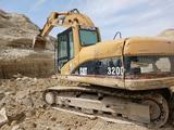 Caterpillar  320 2000 года за 11 000 000 тг. в Жанаозен