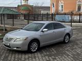 Toyota Camry 2006 года за 3 700 000 тг. в Атырау